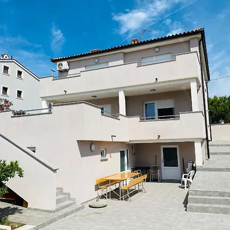 Apartman Elli Apartment Pula