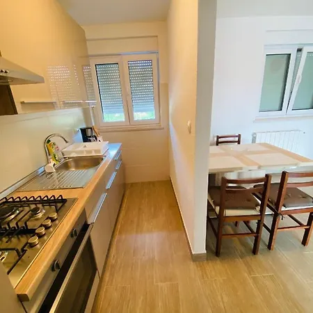 Apartment Apartman Elli